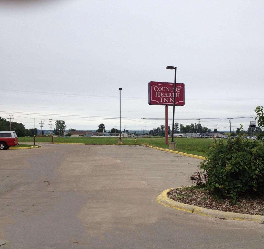 Country Hearth Inn & Suites Willard Экстерьер фото